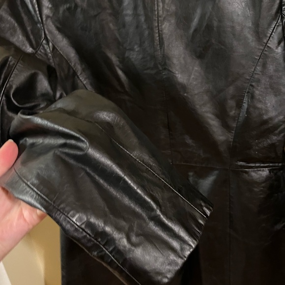 Danier Leather / Wool Trench Coat - Picture 3 of 8